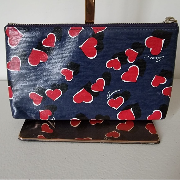 GUCCI Calfskin Heartbeat Print Small Pouch - Picture 3 of 5